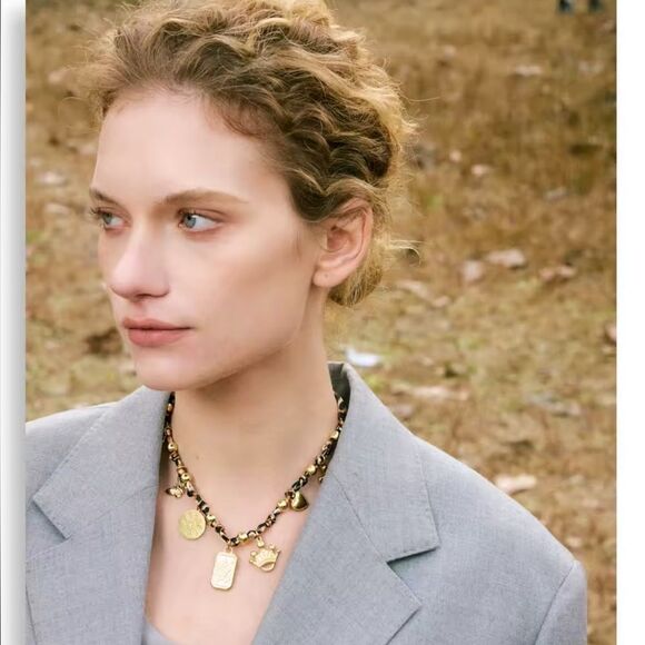 Leopard Print Charm Necklace – Bold & Unique Statement Piece - Picture 10 of 14